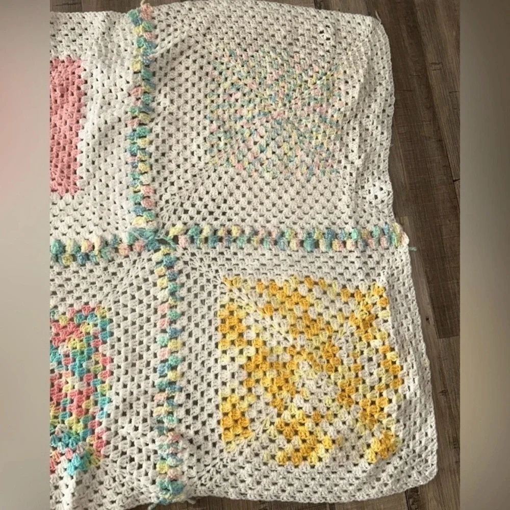 Vintage Crochet Afghan Panel Granny Square Blanket Project Upcycle Craft Project